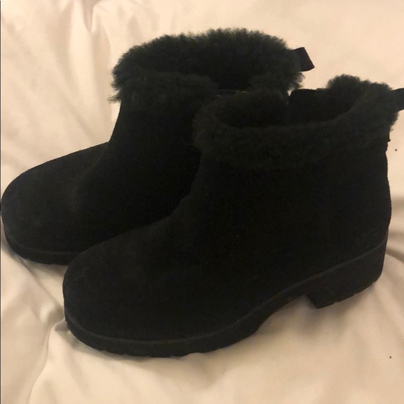UGG Shoes - Uggs
